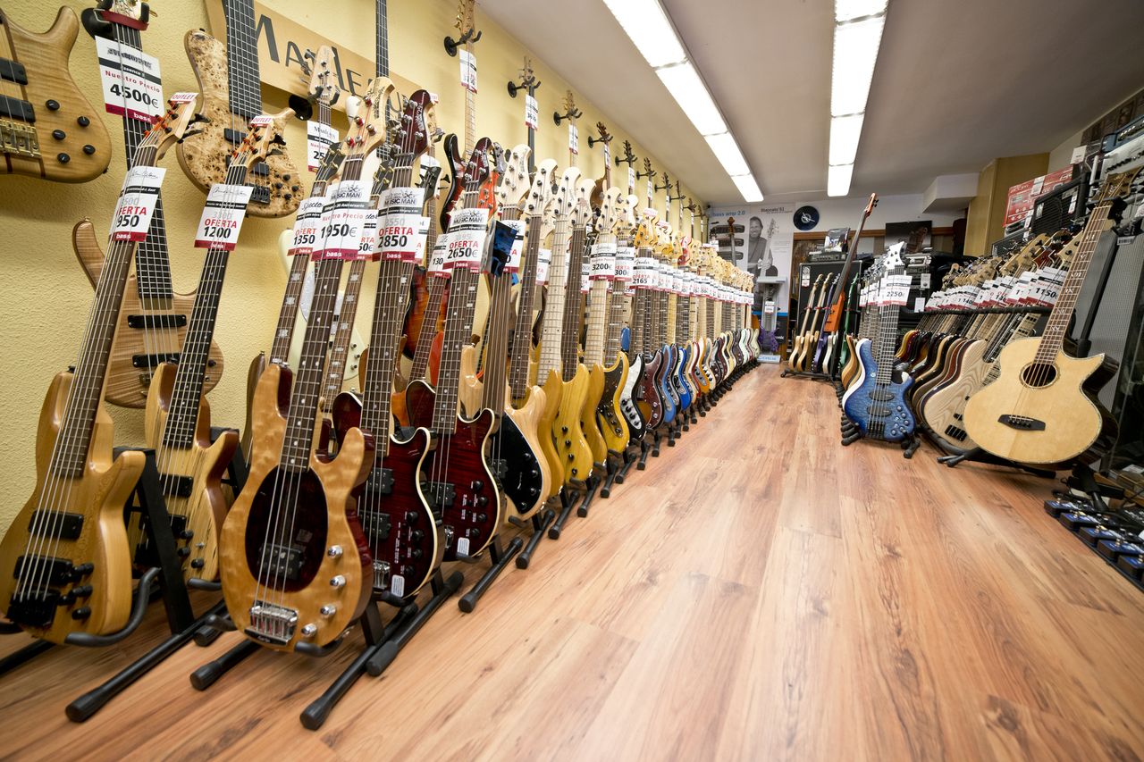 Our shop in Burgos, Spain. Packed with basses, basses and more basses
